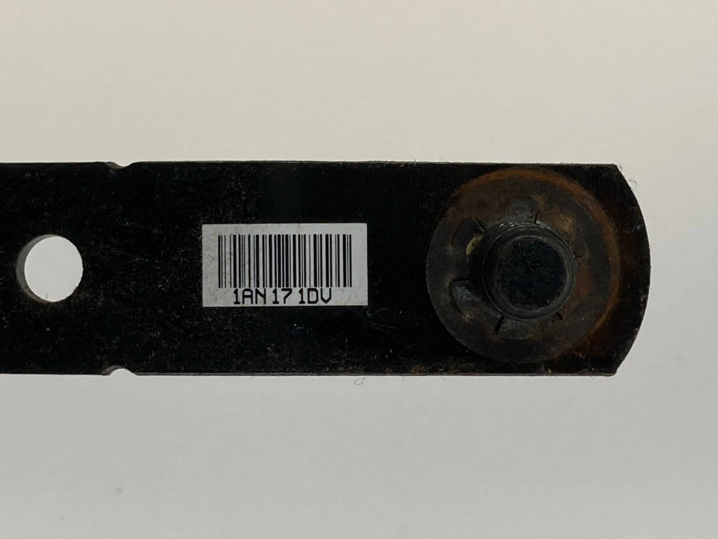 2009 2010 2011 DODGE JOURNEY FRONT LEFT DRIVER SEAT BELT BUCKLE 1AN171DV OEM