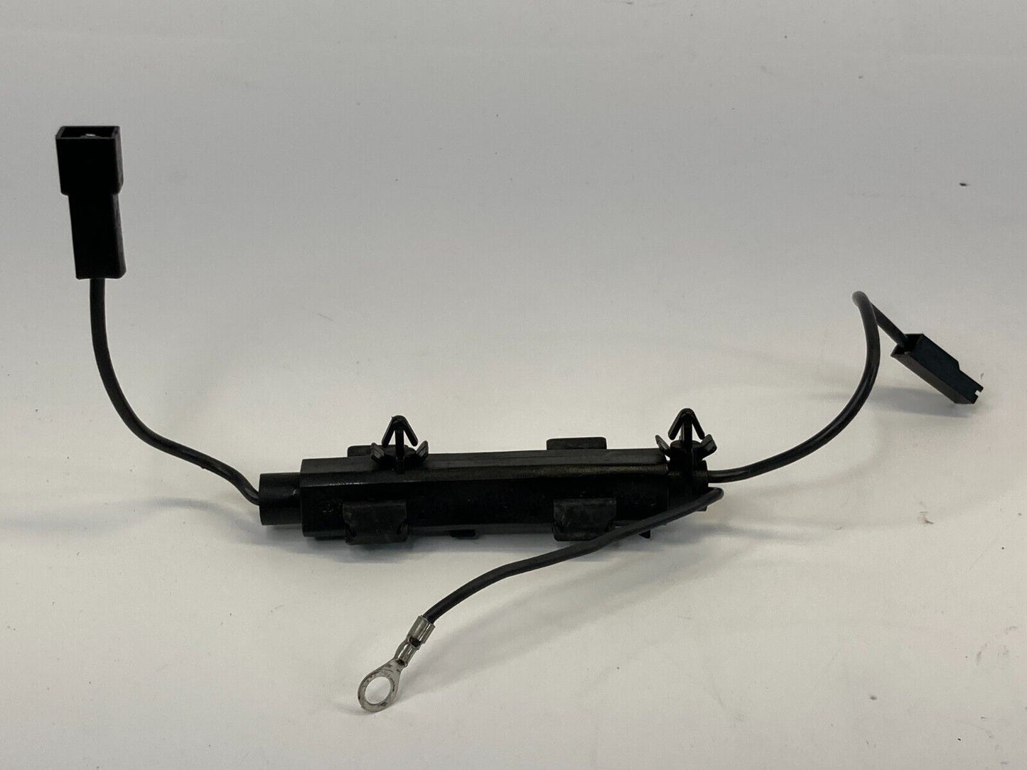 01-03 Mercedes-Benz ML 320 Trunk Radio Antenna Trap Noise Filter Circuit Signal