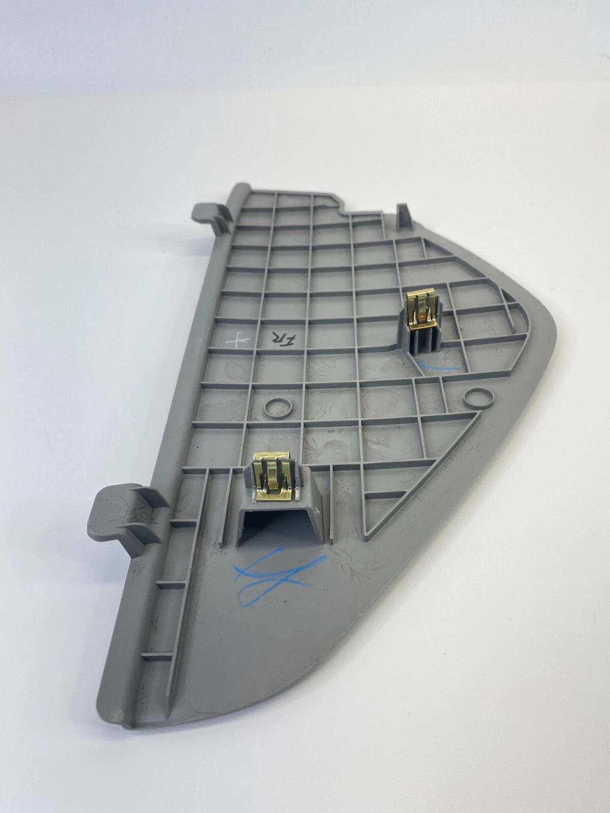 2007-2009 SUZUKI XL-7 FRONT RIGHT PASSENGER SIDE DASHBOARD END CAP COVER TRIM