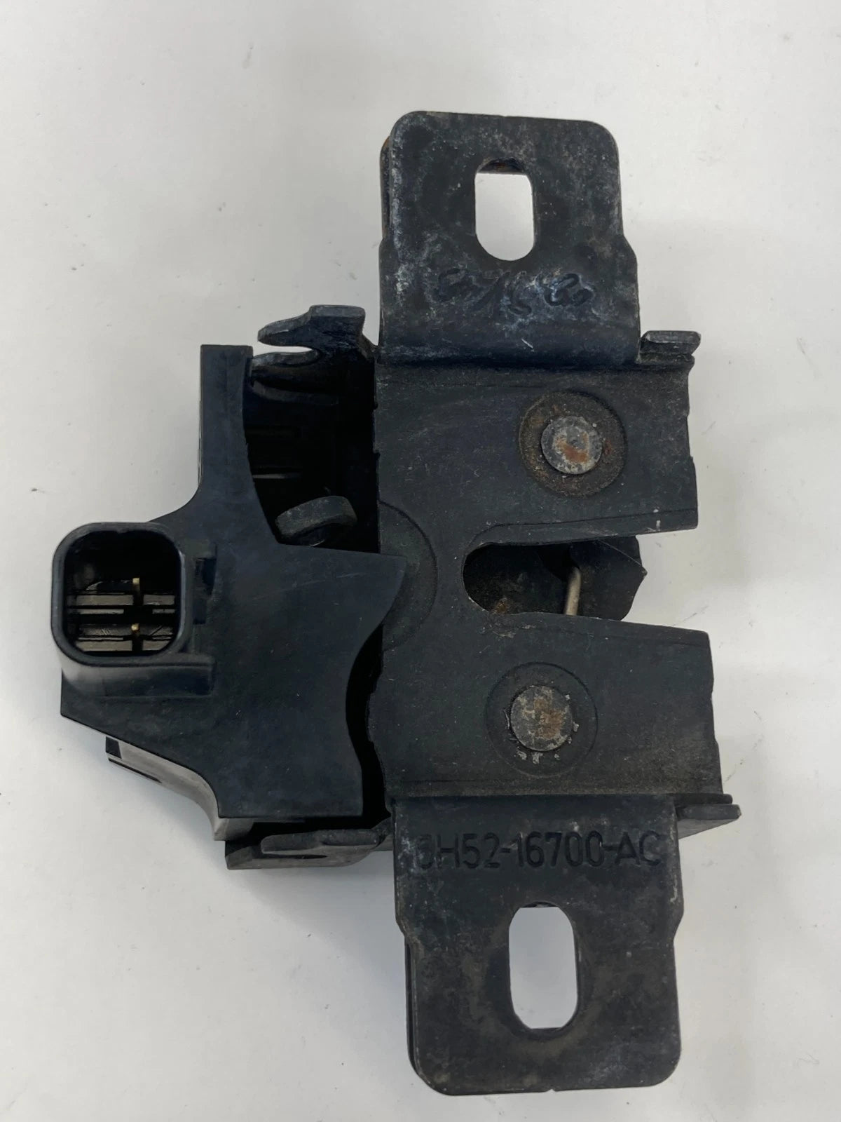 2008-2012 LAND ROVER LR2 HOOD LOCK LATCH RELEASE ACTUATOR OEM