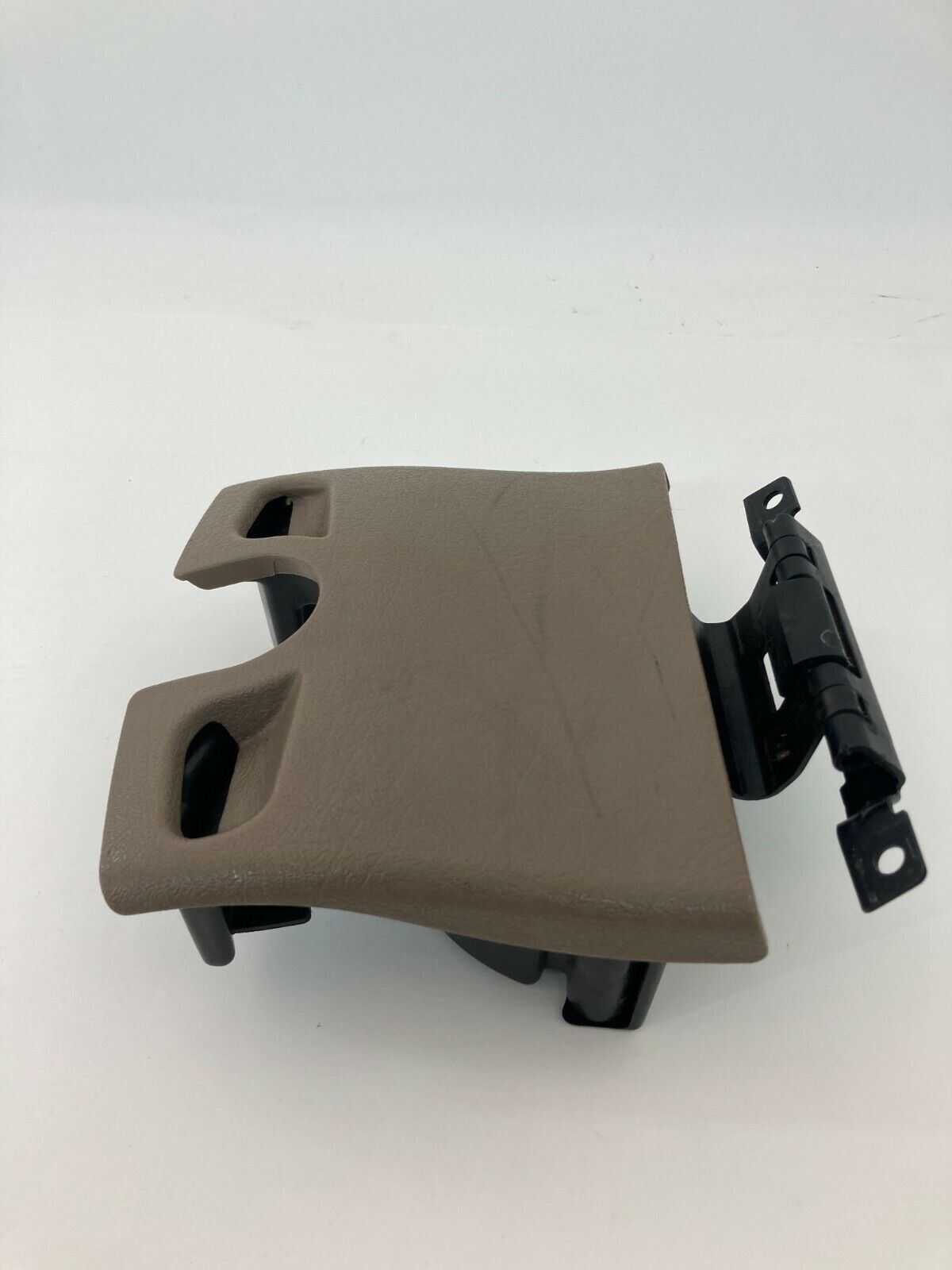 2004 04 Isuzu Ascender 02-09 Chevy Trailblazer Rear Center Console Cup Holder