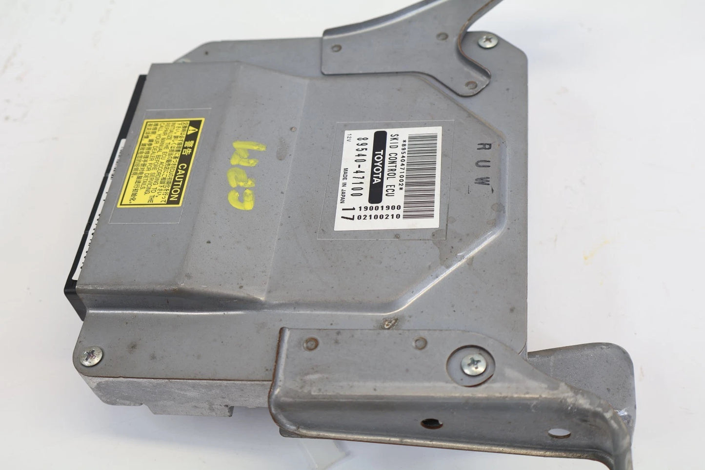 2005-2009 TOYOTA PRIUS SKID ENGINE CONTROL MODULE UNIT 89540-47100 OEM