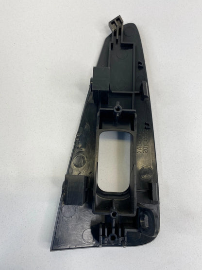 10-13 KIA FORTE REAR RIGHT SIDE DOOR WINDOW SWITCH BEZEL COVER TRIM 201005754