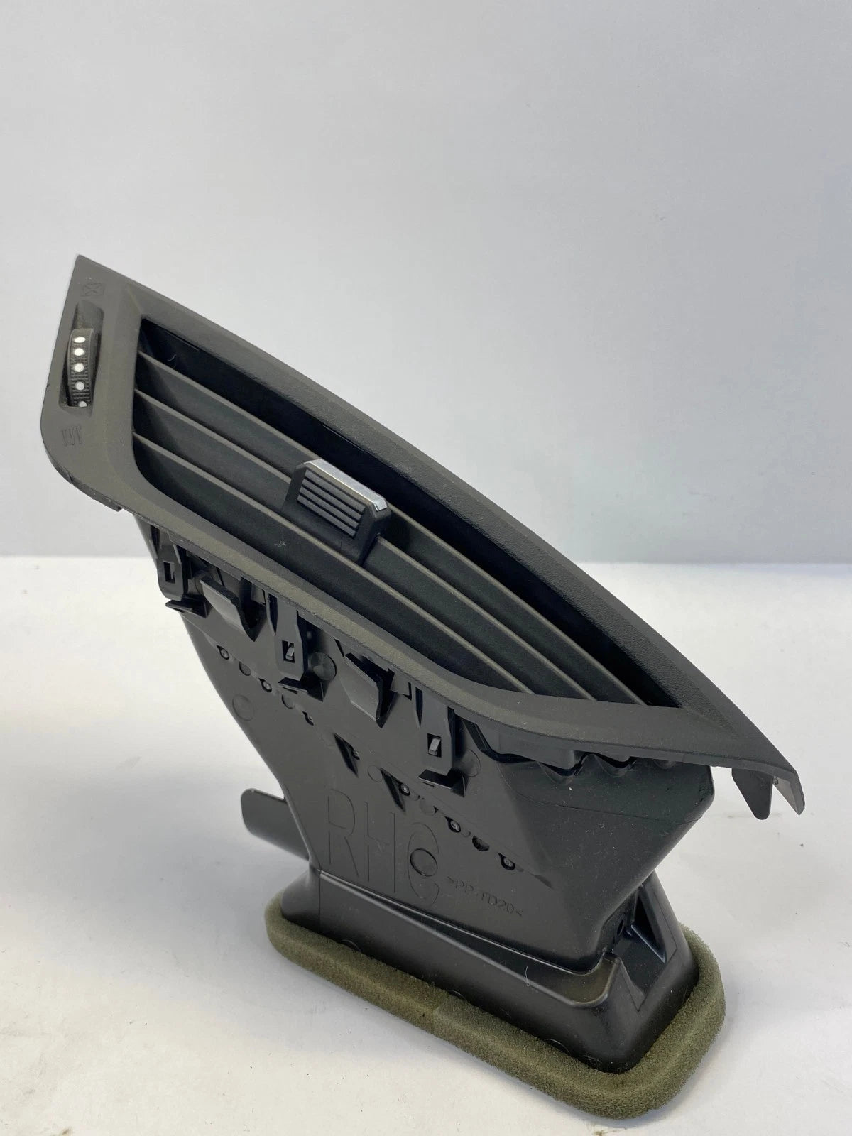 2010-2017 CHEVROLET EQUINOX CENTER DASHBOARD AIR VENT RIGHT OEM FACTORY 23346766