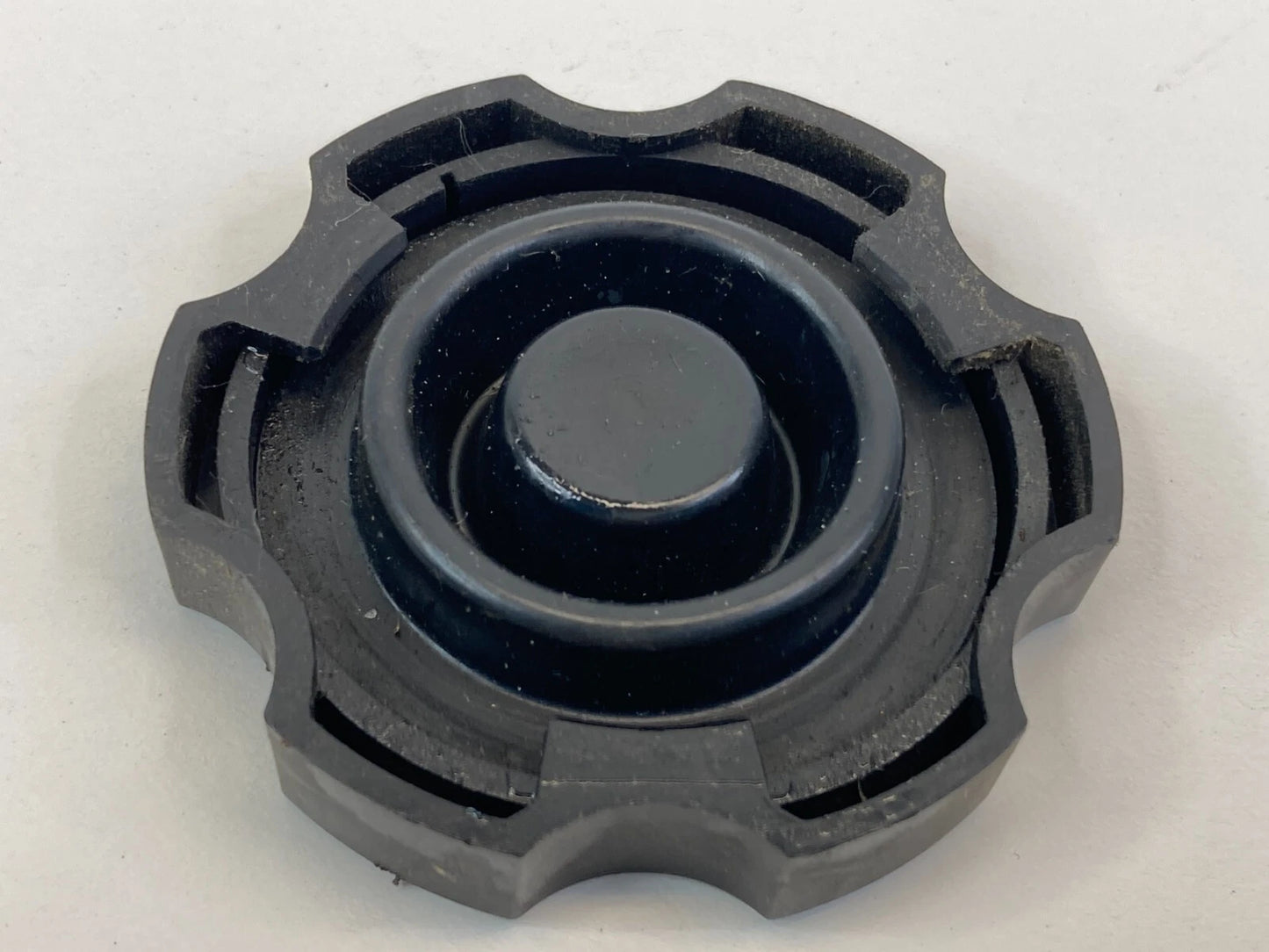 2005-2010 PONTIAC G6 BRAKE MASTER CYLINDER RESERVOIR BOTTLE CAP TOP LID OEM