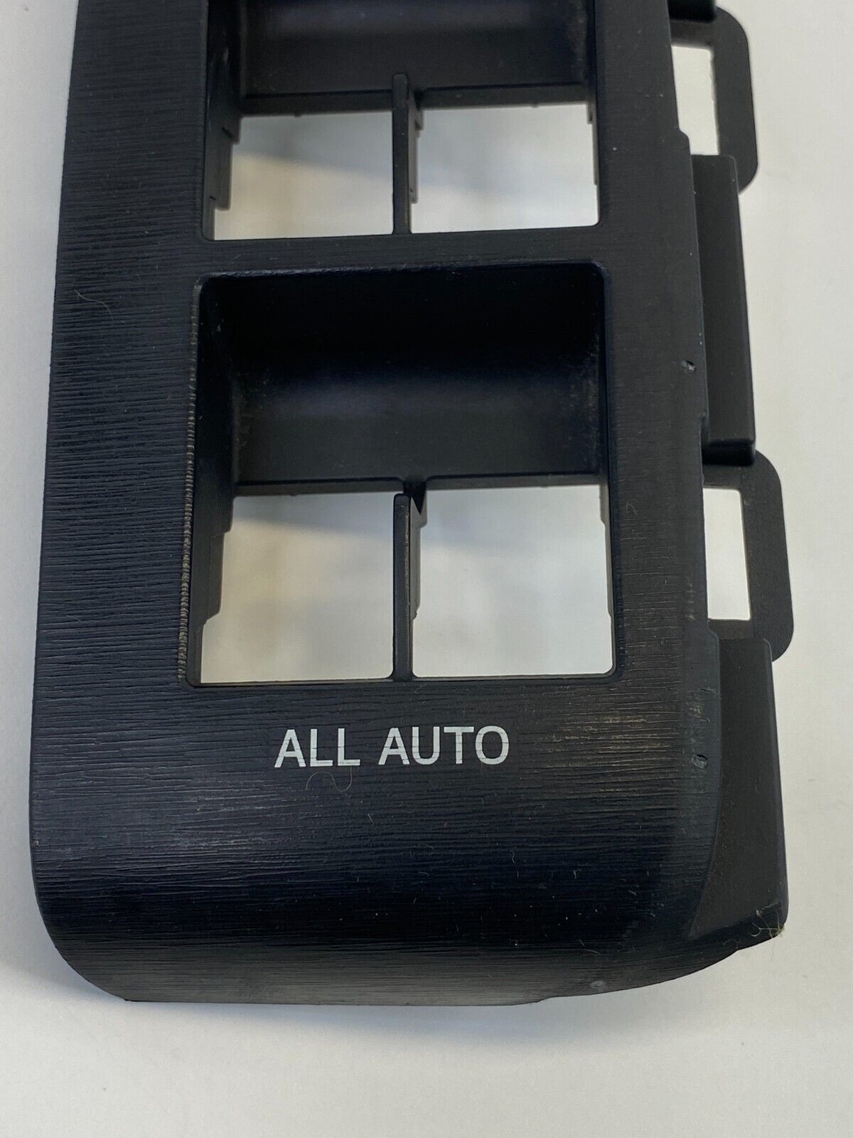 10-15 Toyota Prius Left Driver Master Power Door Window Switch Bezel 74232-47090