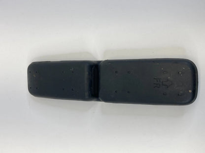 02-06 TOYOTA CAMRY FRONT RIGHT DOOR HANDLE POCKET INSERT MAT OEM 74283-AA010