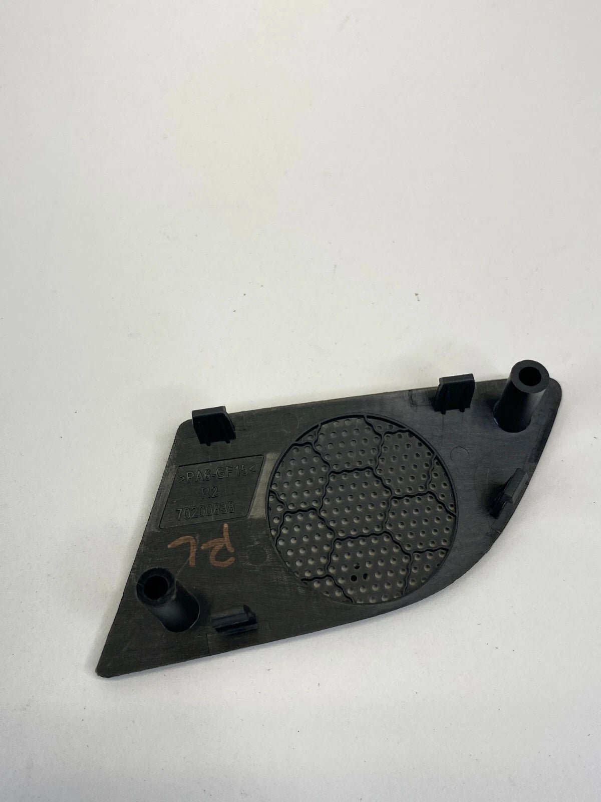 2012-2015 VOLKSWAGEN PASSAT REAR RIGHT SIDE INNER DOOR HANDLE TWEETER TRIM COVER