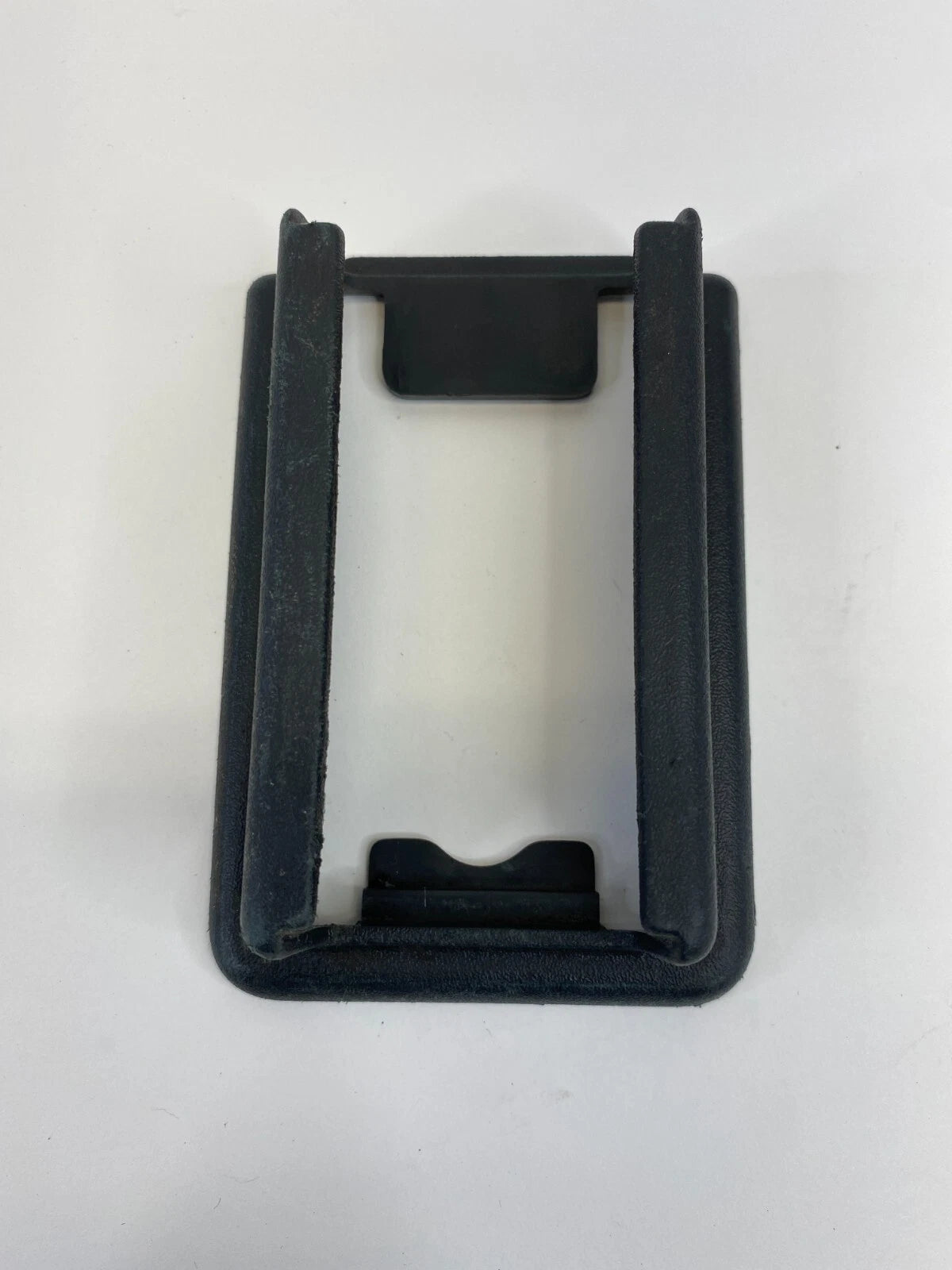 2011-2023 DODGE CHARGER FRONT LEFT SIDE SEAT TRACK RAIL COVER CAP TRIM L0202140