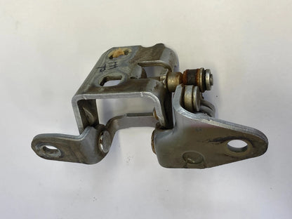 2011-2014 CHRYSLER 200 FRONT RIGHT DOOR UPPER AND LOWER HINGE PAIR OEM 918AHR
