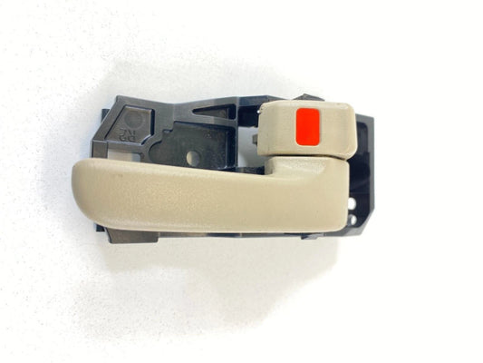 2001-2007 TOYOTA HIGHLANDER FRONT RIGHT PASSENGER SIDE INNER DOOR HANDLE OEM