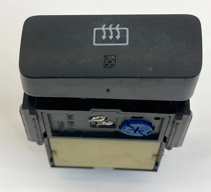 2003-2008 TOYOTA COROLLA REAR WINDSHIELD DEFROSTER CONTROL SWITCH 15A410 OEM