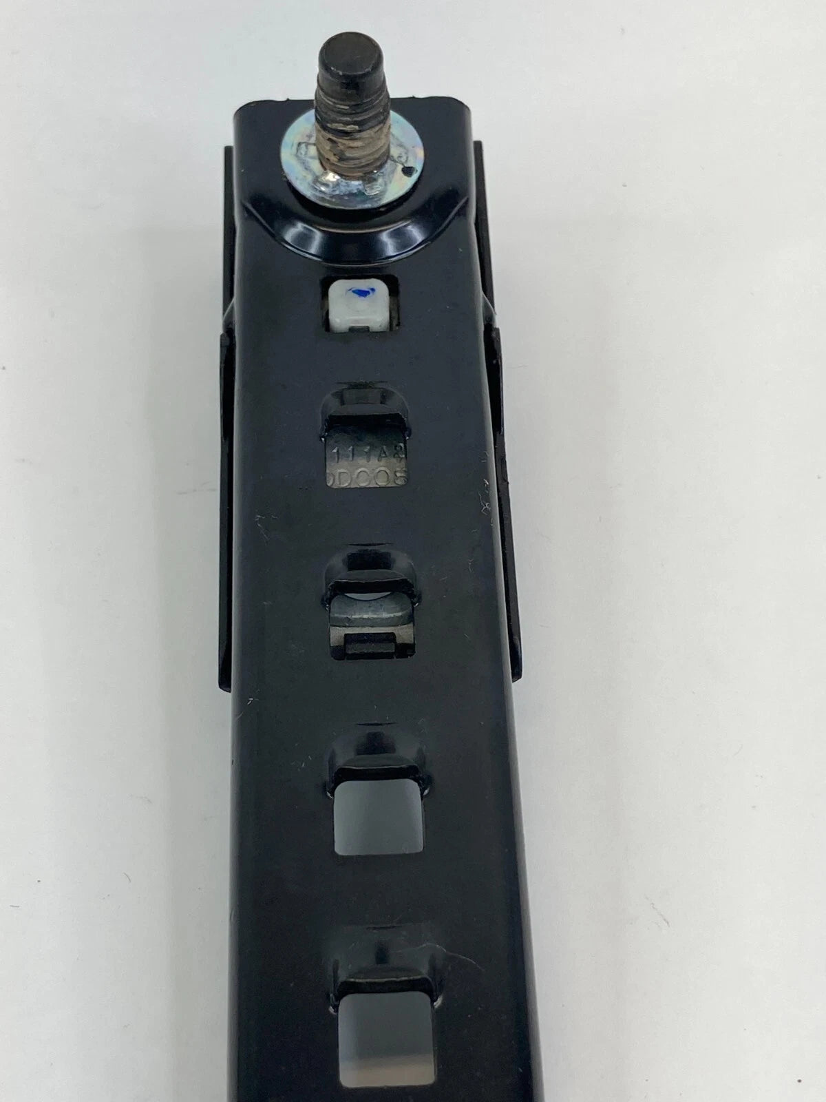 11-17 BUICK REGAL FRONT RIGHT LEFT SEAT BELT HEIGHT ADJUSTER COVER F8513-3 OEM