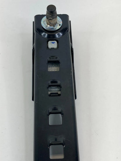 11-17 BUICK REGAL FRONT RIGHT LEFT SEAT BELT HEIGHT ADJUSTER COVER F8513-3 OEM