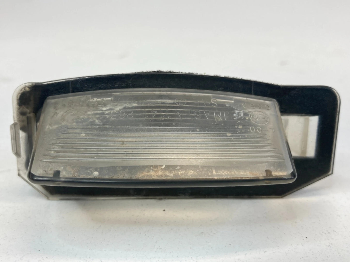 2007-2020 MITSUBISHI OUTLANDER REAR LICENSE LAMP PLATE LIGHT A046017 OEM