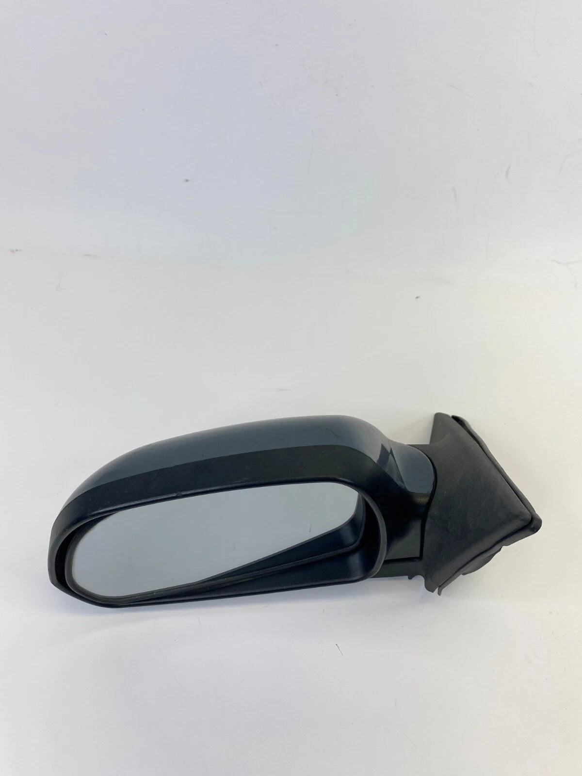 2001-2006 HYUNDAI ELANTRA LEFT DRIVER SIDE VIEW POWER DOOR MIRROR E4-012151 OEM