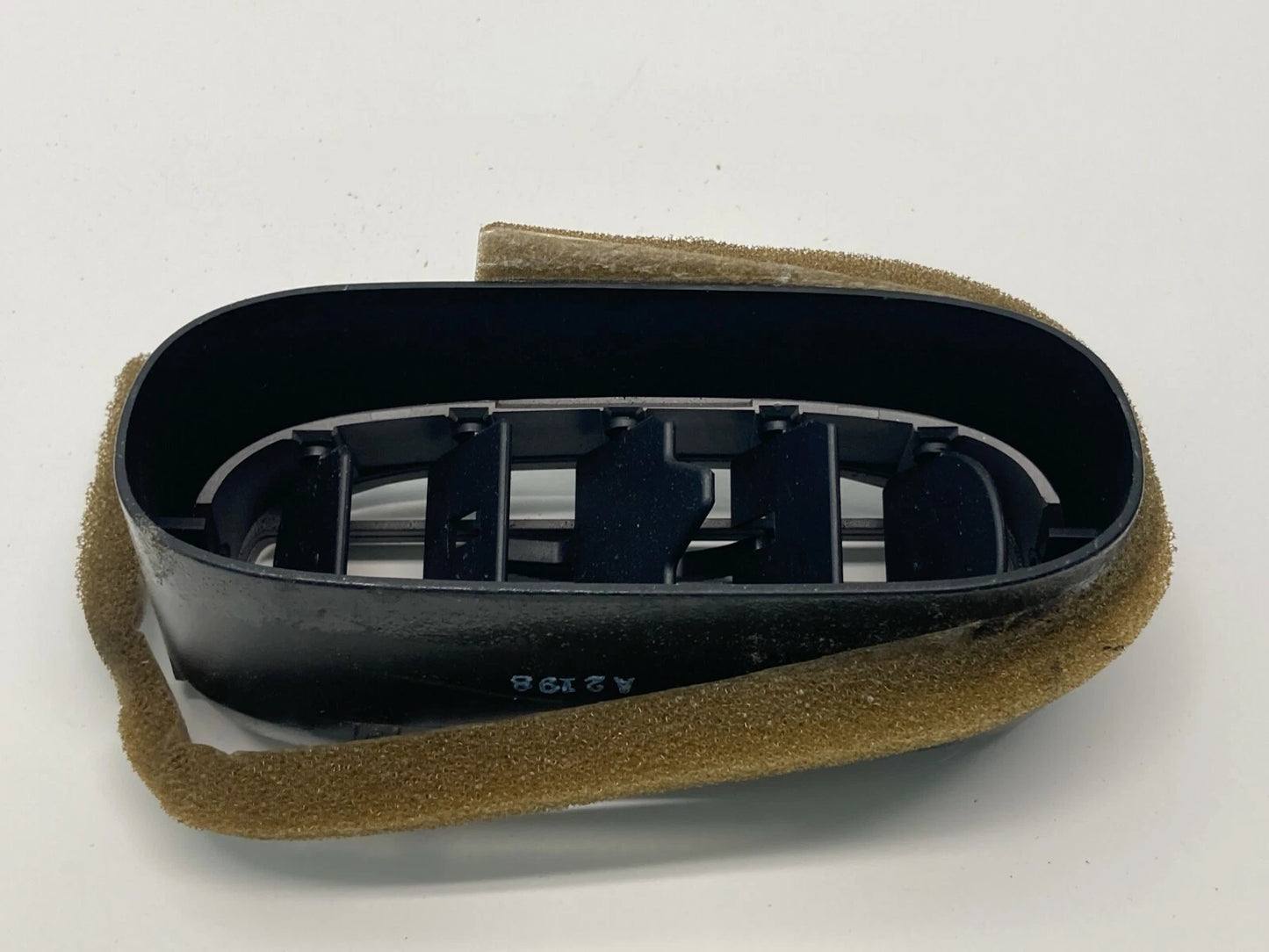 1998-2003 FORD ESCORT DASH RIGHT PASSENGER SIDE A/C HEATER AIR VENT DUCT OUTLET