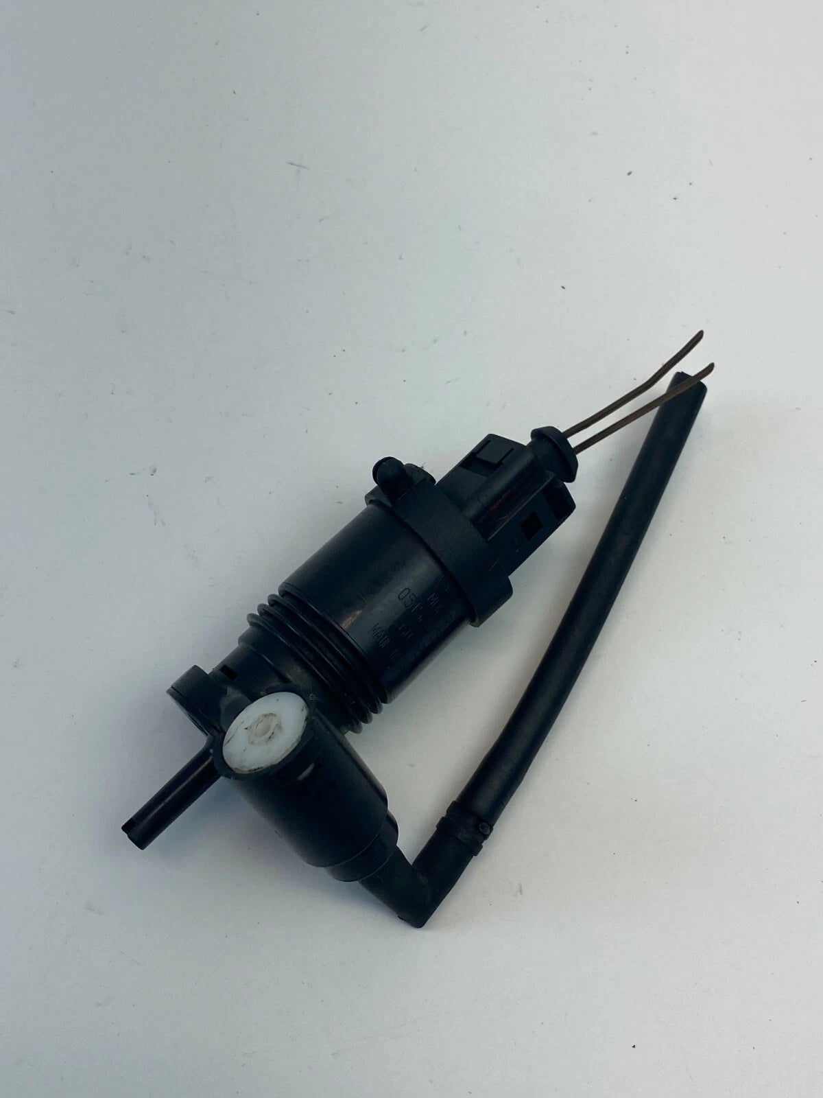 2007-2017 JEEP COMPASS 2.4L L4 WINDSHIELD WIPER WASHER PUMP 05152075AA OEM