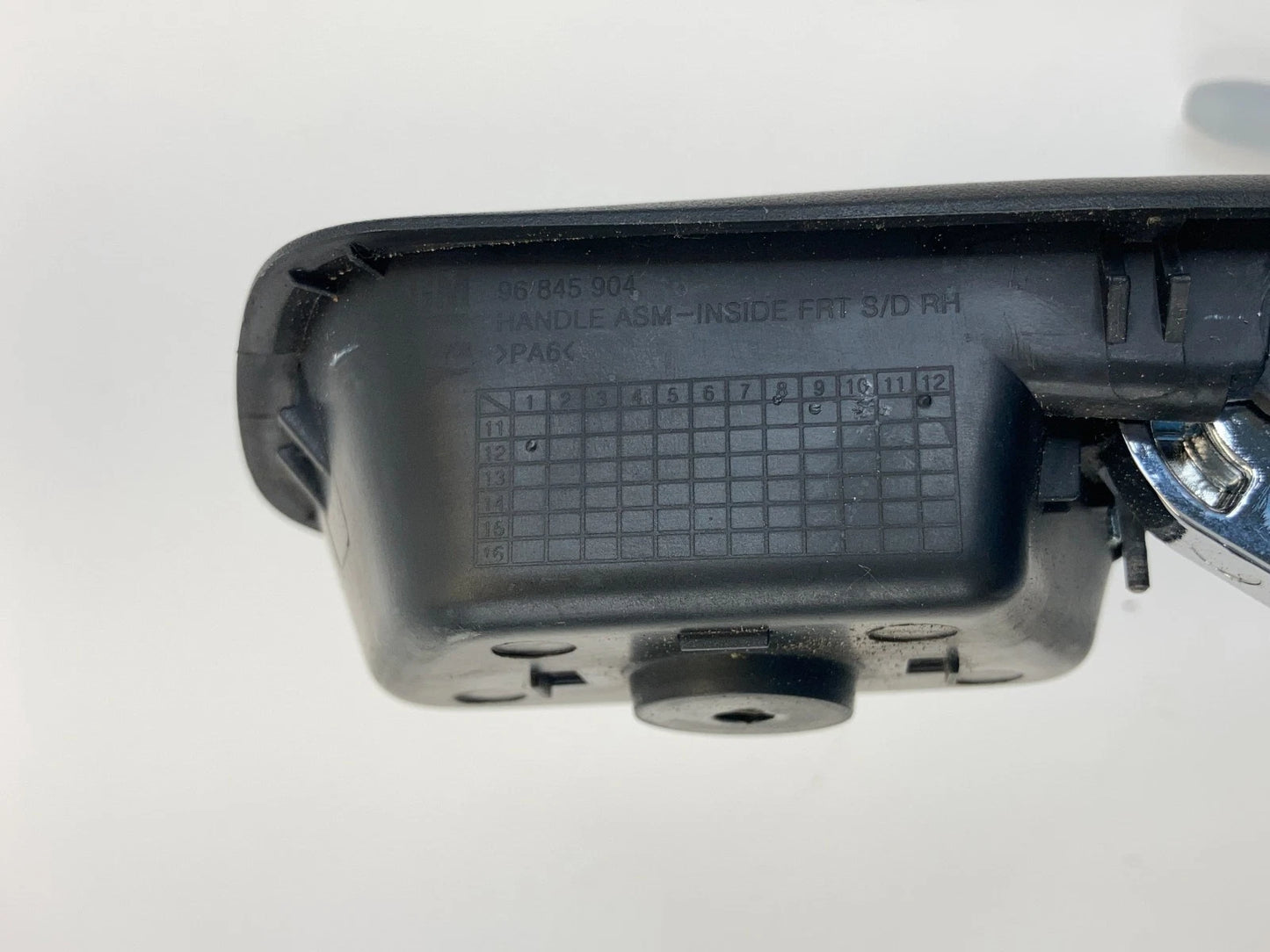 11-16 CHEVY CRUZE FRONT RIGHT PASSENGER SIDE INTERIOR DOOR HANDLE 96845904 OEM