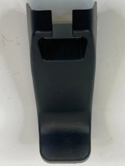 02-06 TOYOTA CAMRY FRONT RIGHT SEAT OUTER TRACK END CAP COVER TRIM 72137-AA020