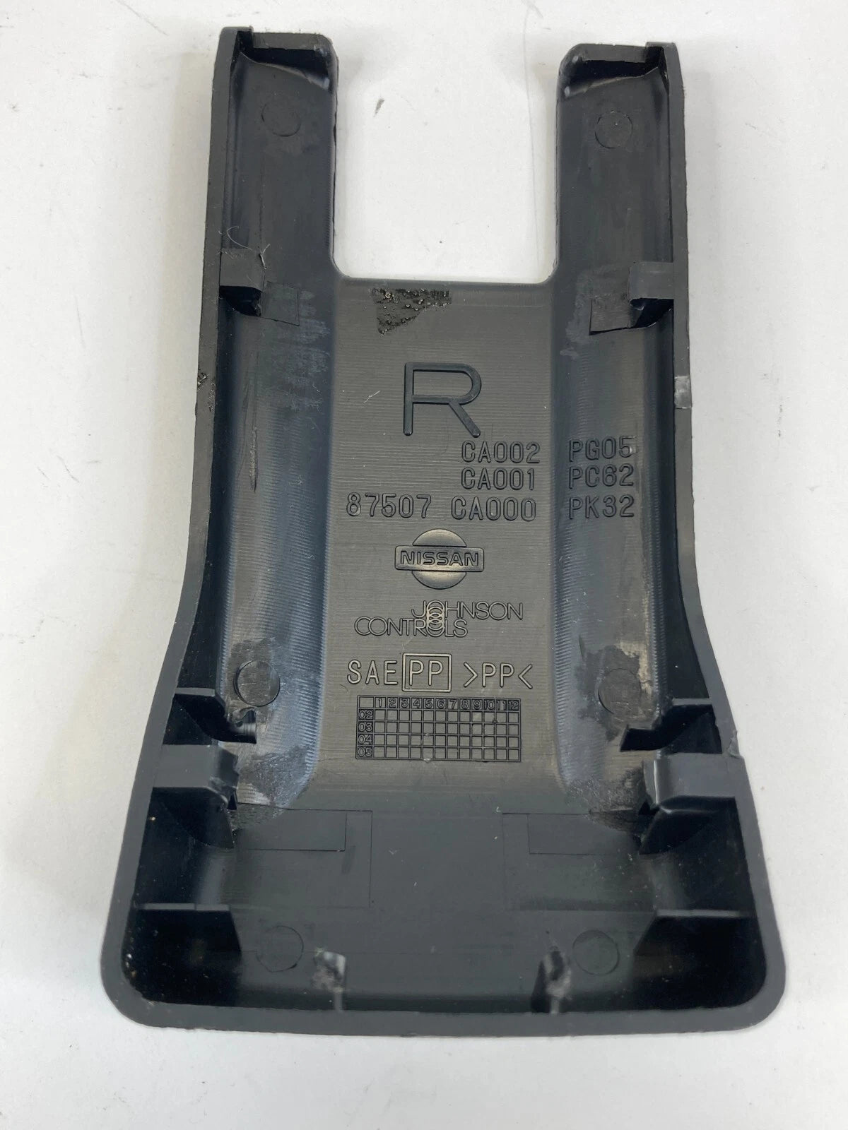2003-2007 NISSAN MURANO RIGHT SIDE SEAT RAIL TRACK COVER BEZEL TRIM 87507-CA000