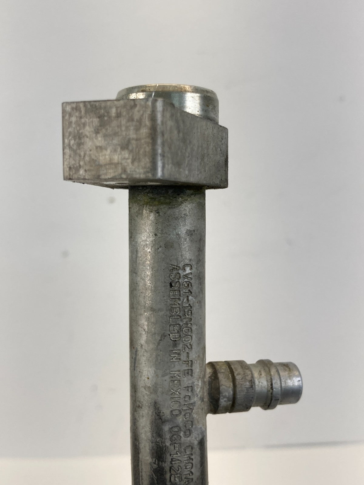 13-16 Ford Escape 2.0L A/C Air Conditioner Suction Line Hose CV61-19N602-FE OEM