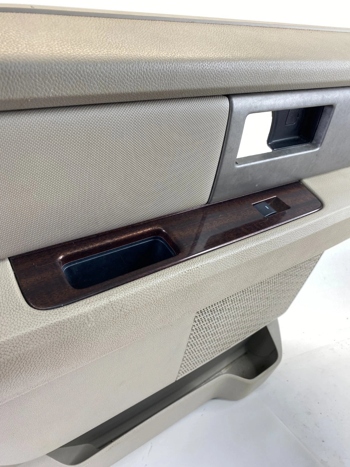 07-14 EXPEDITION REAR LEFT BACK DOOR INTERIOR PANEL BEZEL TRIM 7L1T4027407BA OEM