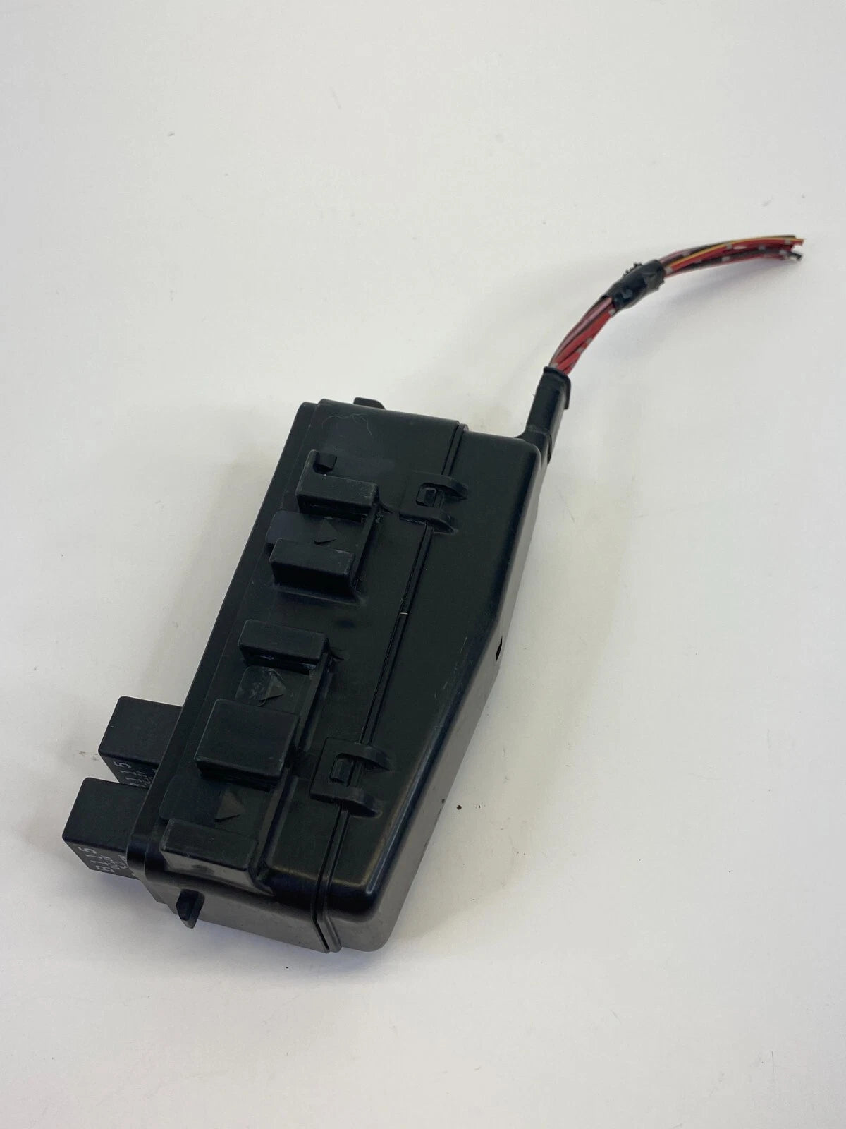2010 2011 2012 MAZDA CX-7 CX7 UNDER HOOD RIGHT PASSENGER SIDE FUSE RELAY BOX OEM