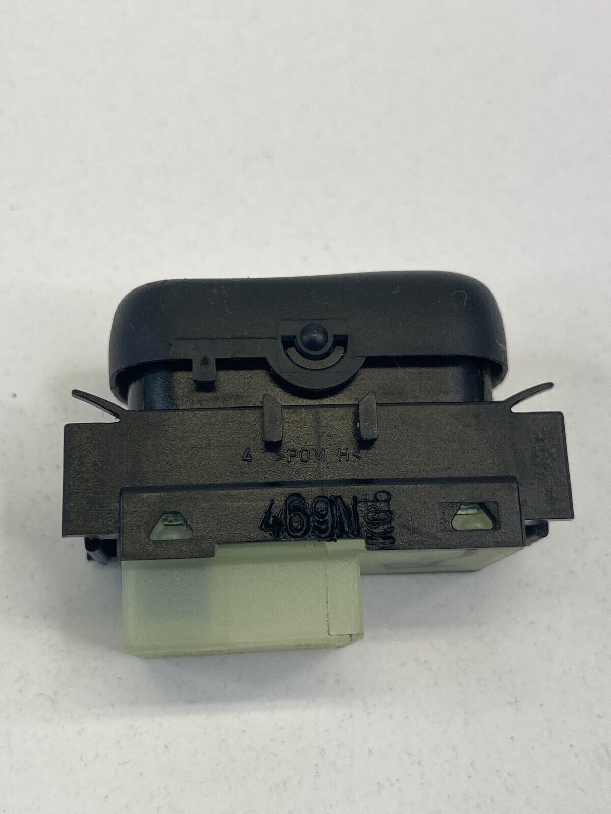 2000-2002 Mercedes-Benz S500 Rear Left Door Window Control Switch 2208201210