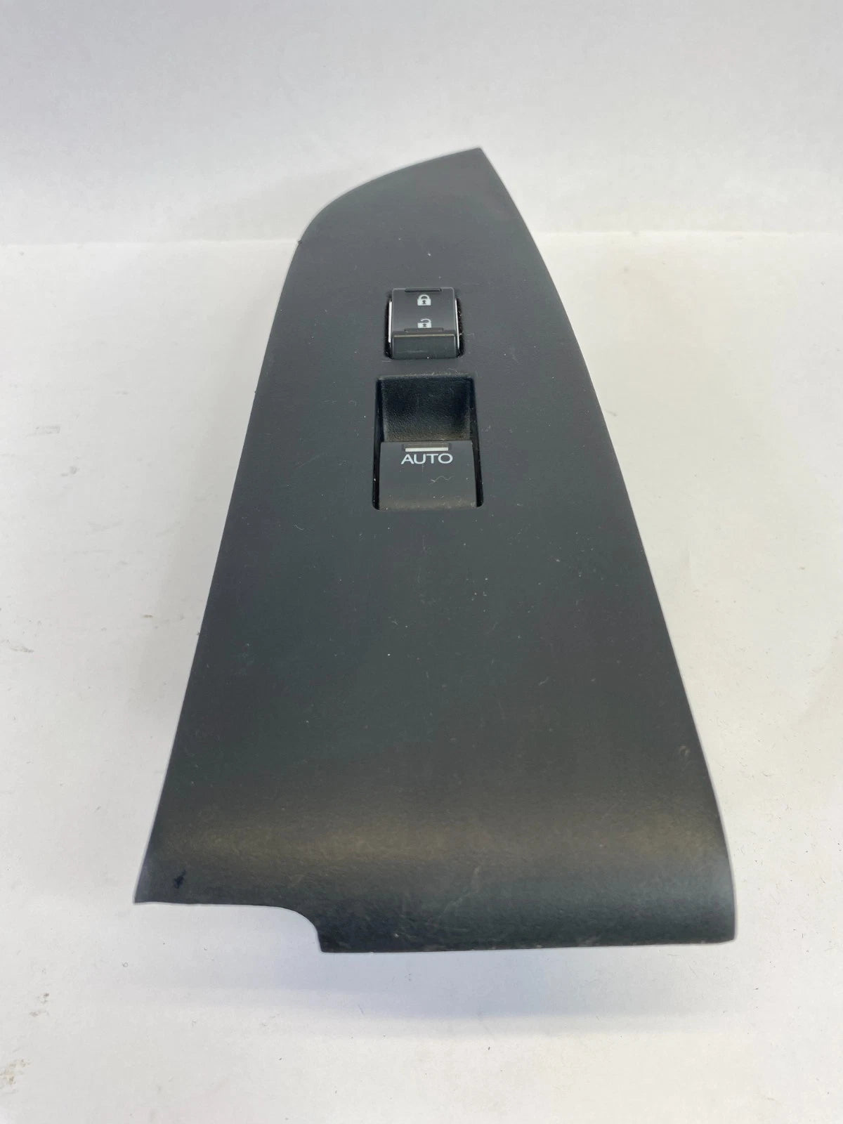 2011-2017 HONDA ODYSSEY FRONT RIGHT DOOR POWER WINDOW CONTROL SWITCH BEZEL