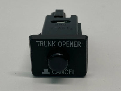 1997-2001 LEXUS ES300 TRUNK LID RELEASE OPENER SWITCH BUTTON 1572771 OEM