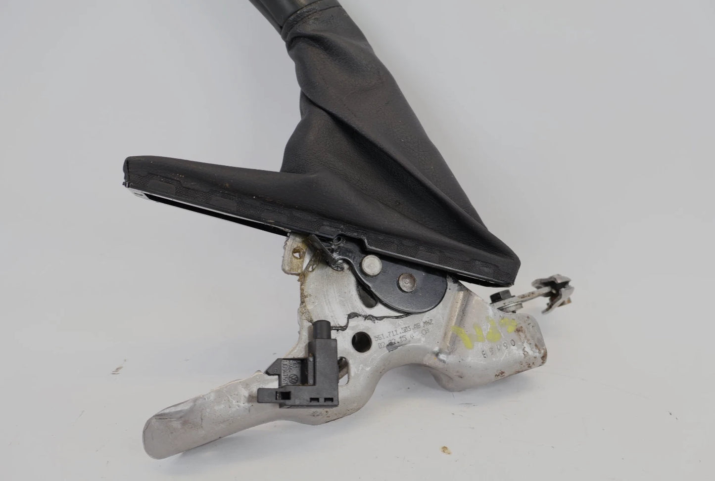 2012-2015 VOLKSWAGEN PASSAT HANDBRAKE PARKING E-BRAKE LEVER HANDLE OEM