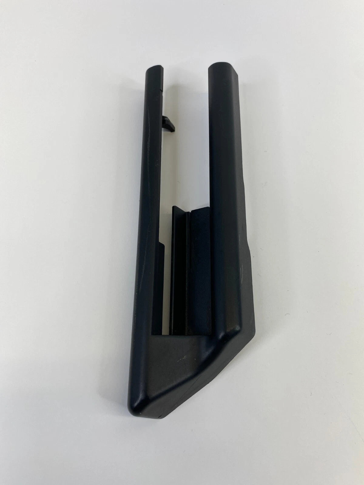 2004-2007 BMW 530I REAR RIGHT SEAT TRACK END COVER TRIM CAP 7007703608290 OEM