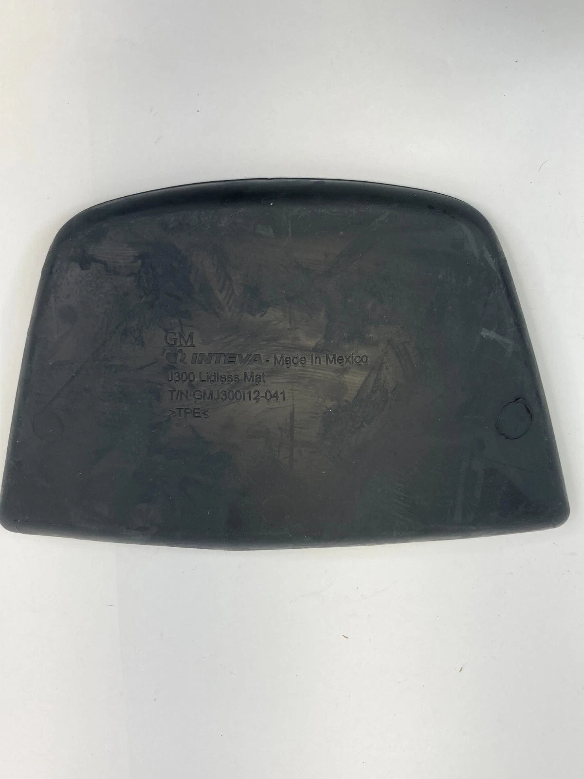 2011-2015 CHEVROLET CRUZE CENTER CONSOLE STORAGE COVER MAT LID GMJ300L12041 OEM