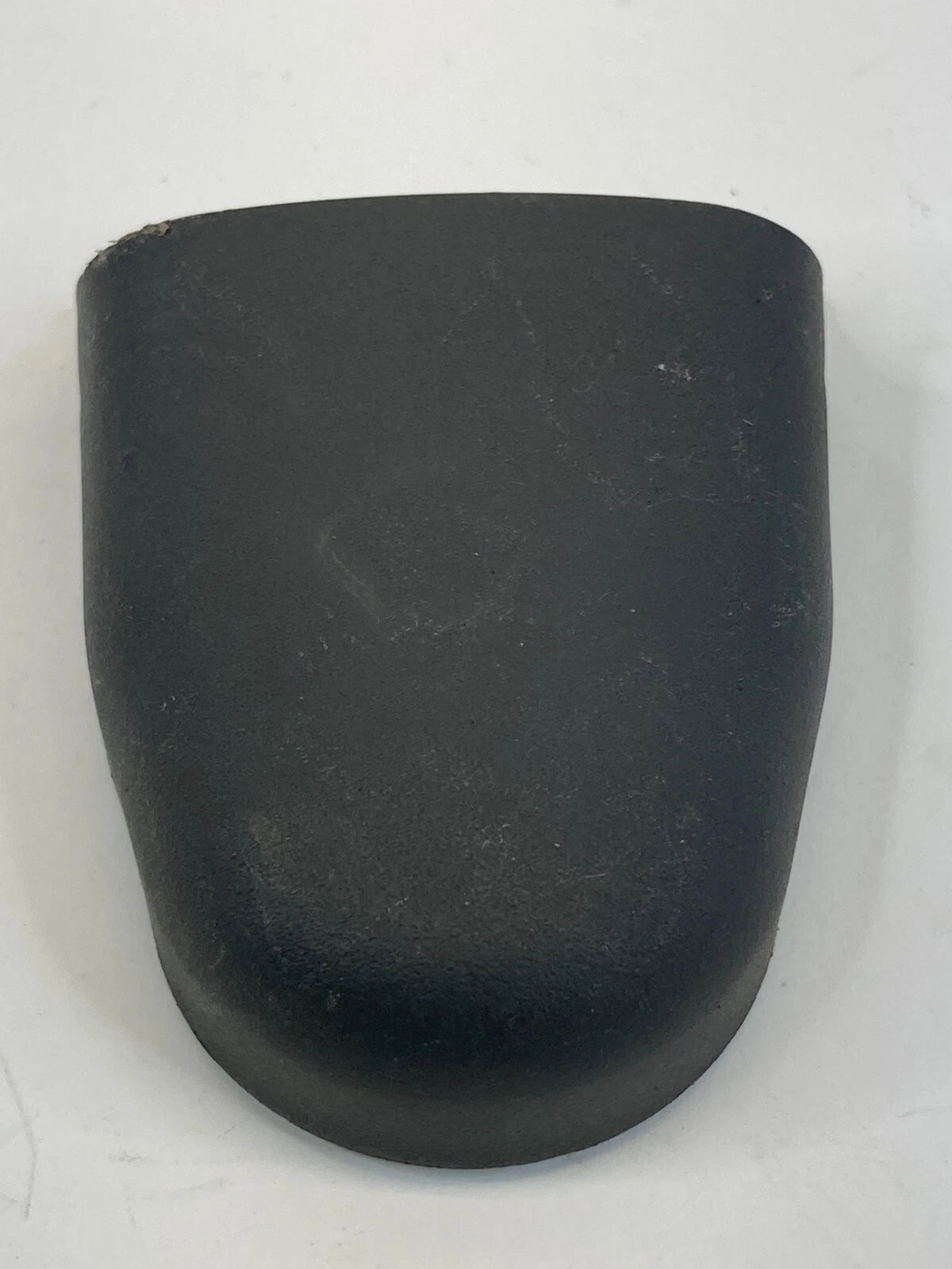 2006 2007 2008 2009 2010 2011 KIA RIO SEDAN SEAT BELT COVER PANEL CAP 6053799