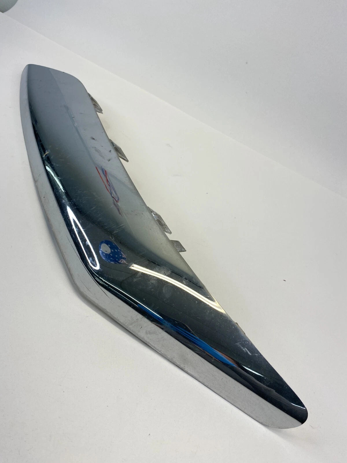 04 05 06 CHRYSLER PACIFICA FRONT LEFT BUMPER MOLDING TRIM PANEL 04857779AA OEM