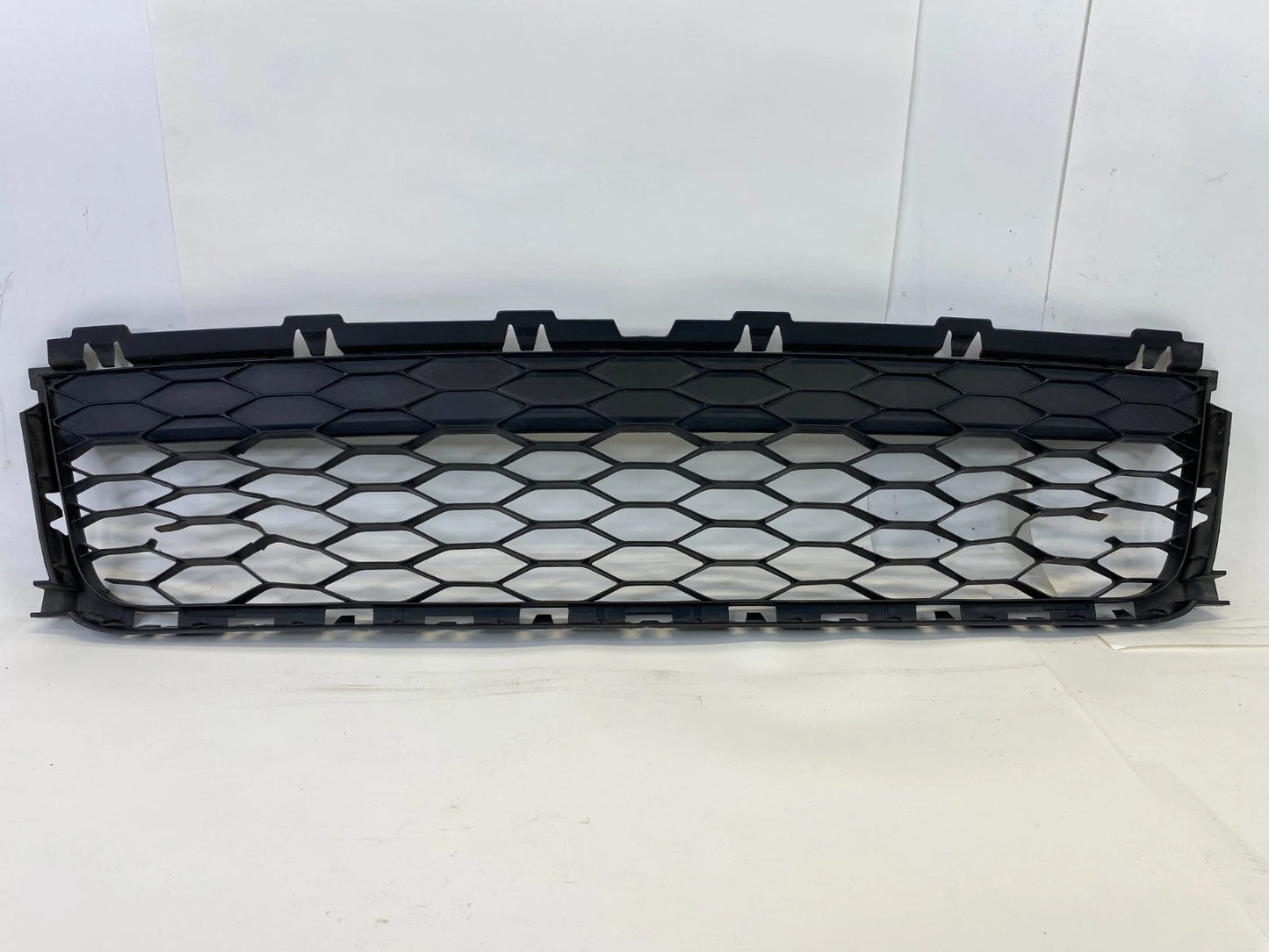 2016-2019 EXPLORER INTERCEPTOR UTILITY FRONT BUMPER LOWER GRILLE FB5Z-17K945-A