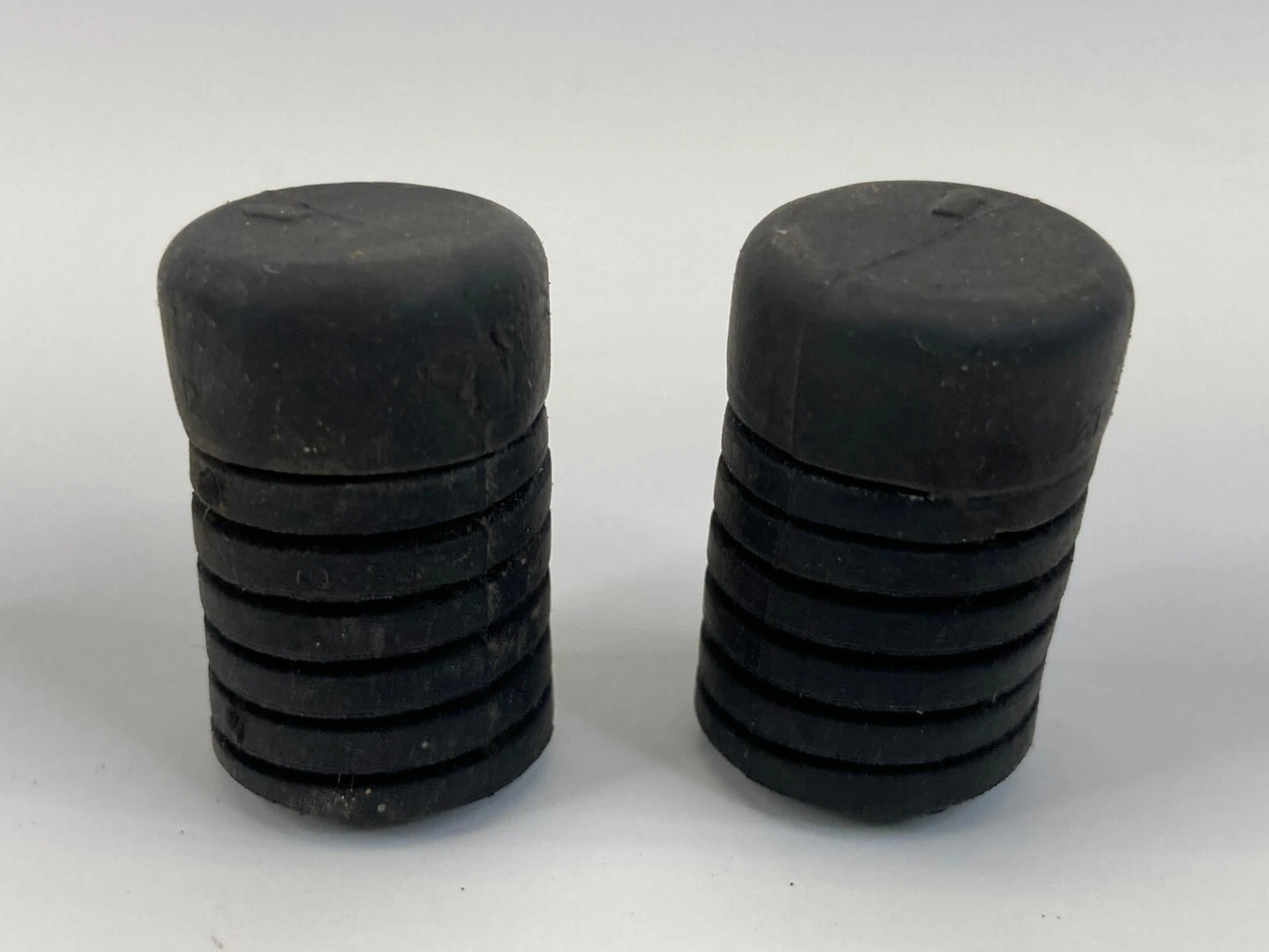 2001-2016 HYUNDAI ELANTRA HOOD BUMPER ADJUSMENT RUBBER STOP SET PAIR OEM
