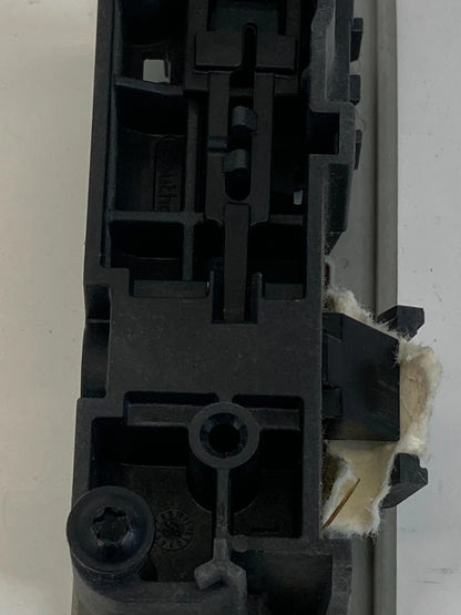 2009-2014 VOLKSWAGEN ROUTAN GLOVE BOX STORAGE COMPARTMENT HANDLE LATCH OEM