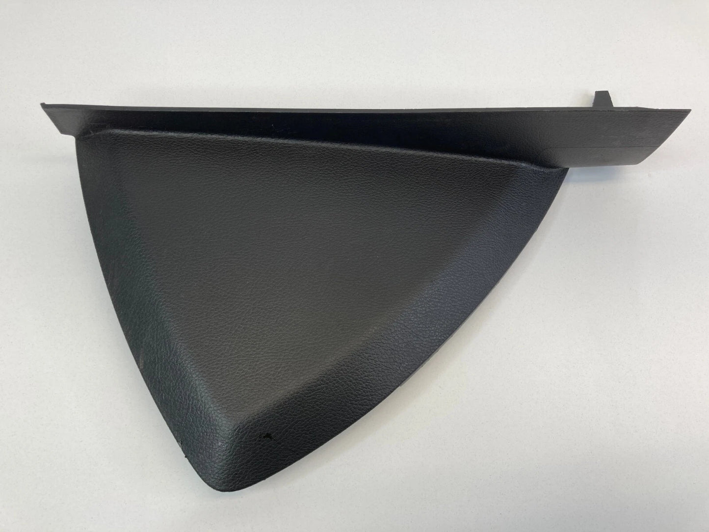 2012-2018 FORD FOCUS FRONT PASSENGER SIDE DASH END CAP COVER BEZEL TRIM OEM