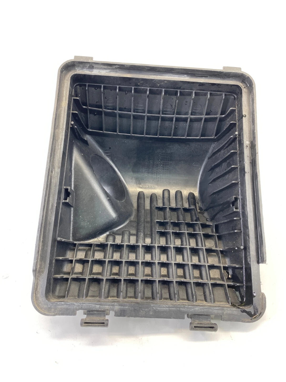 11-14 HYUNDAI SONATA 2.0L AT AIR INTAKE CLEANER BOX UPPER COVER TRIM 28111-3Q500