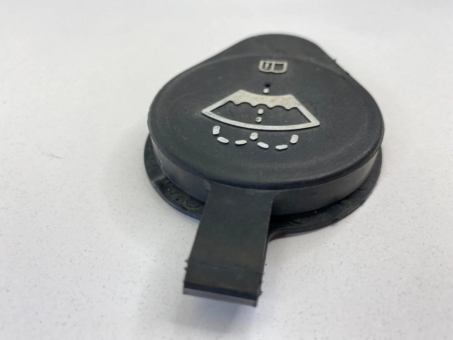 1997-2012 CHEVROLET MALIBU WINDSHIELD WIPER FLUID RESERVOIR CAP OEM