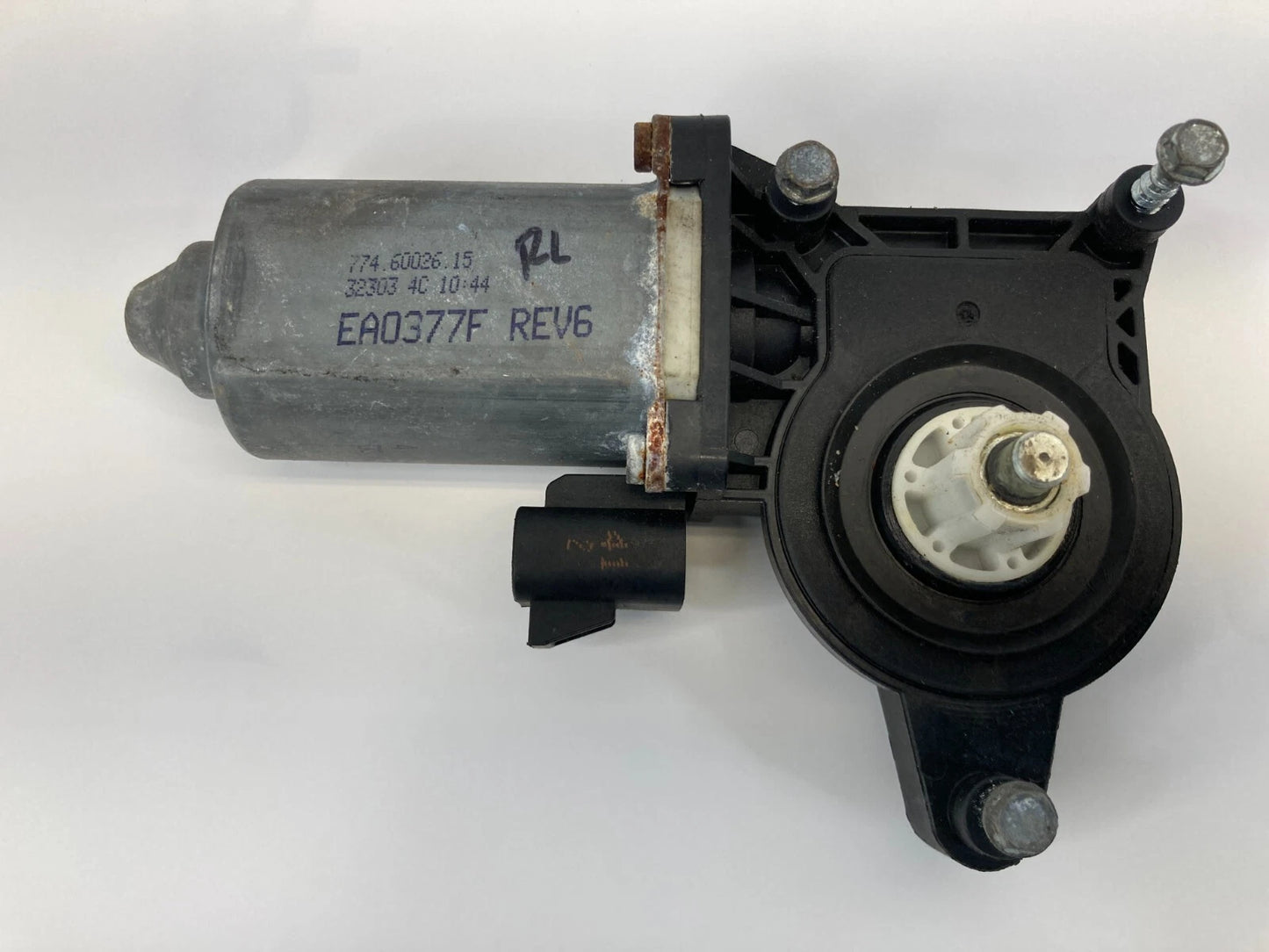 02-06 CHEVY AVALANCHE 1500 2500 REAR LEFT BACK SIDE DOOR WINDOW MOTOR EA0377F