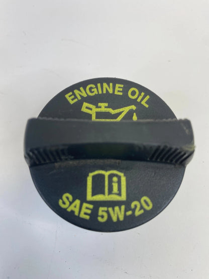 2006-2010 CHRYSLER TOWN & COUNTRY ENGINE OIL FILLER FLUID COVER CAP SAE 5W-20