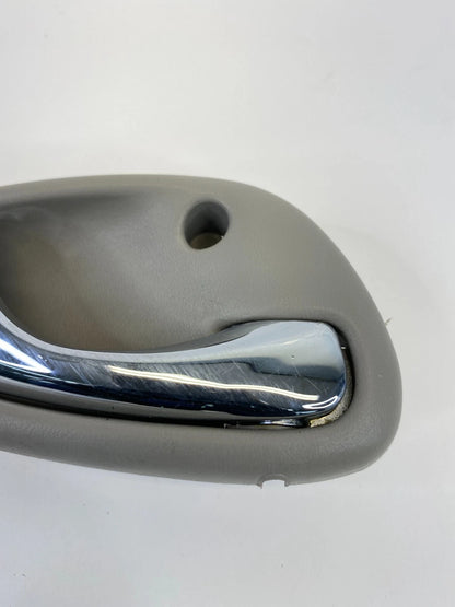 2003-2006 SUZUKI XL-7 FRONT RIGHT PASSENGER INTERIOR DOOR HANDLE OEM