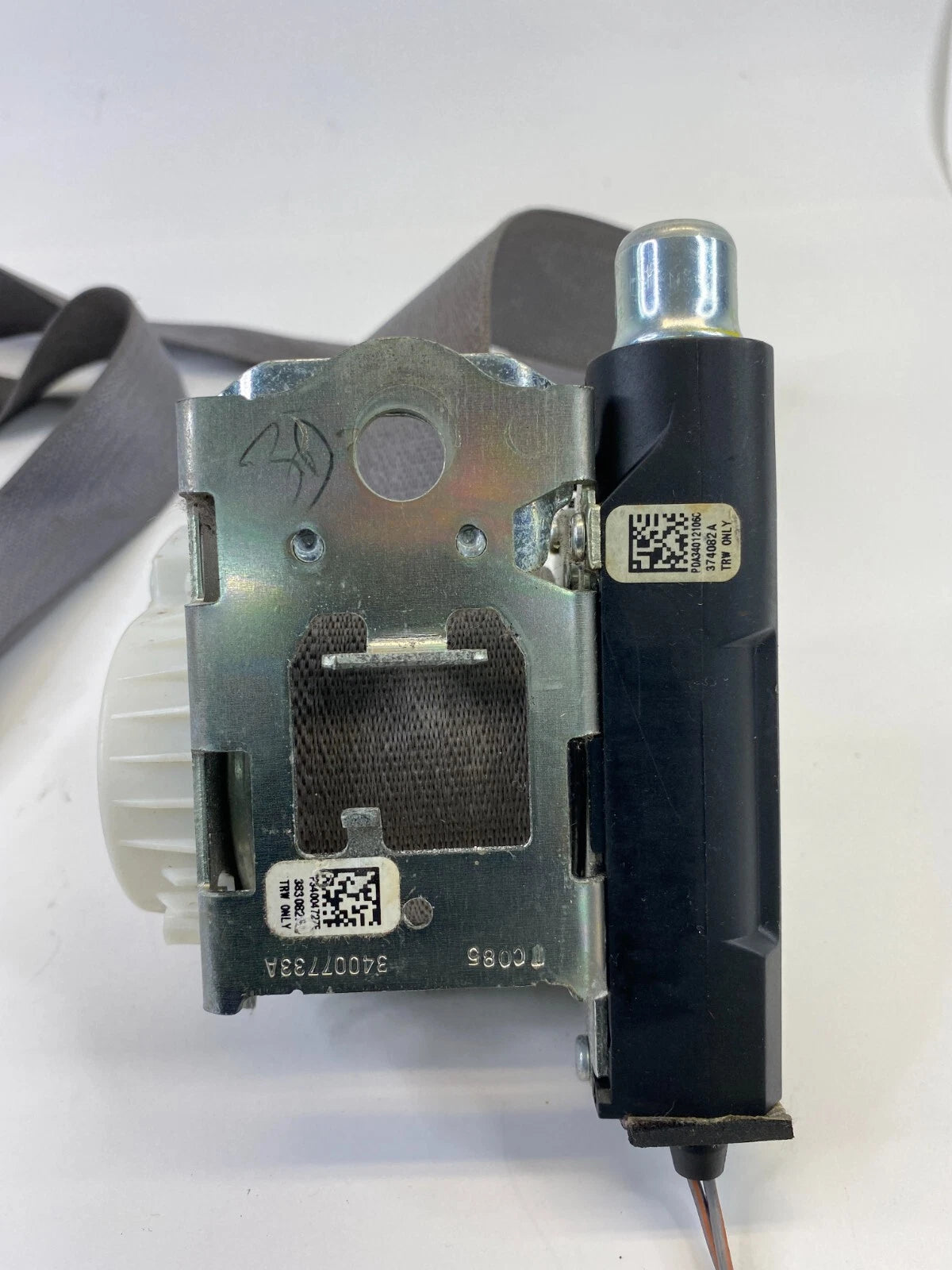 2009 2010 VOLKSWAGEN ROUTAN FRONT LEFT SIDE SEAT BELT RETRACTOR P0ZV692D5AD OEM