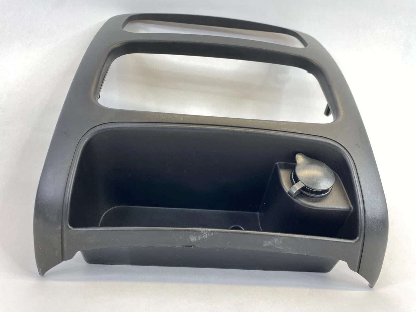 2003-2007 JEEP LIBERTY DASH PANEL RADIO CLIMATE BEZEL TRIM BLACK 5KD13DX9AC OEM