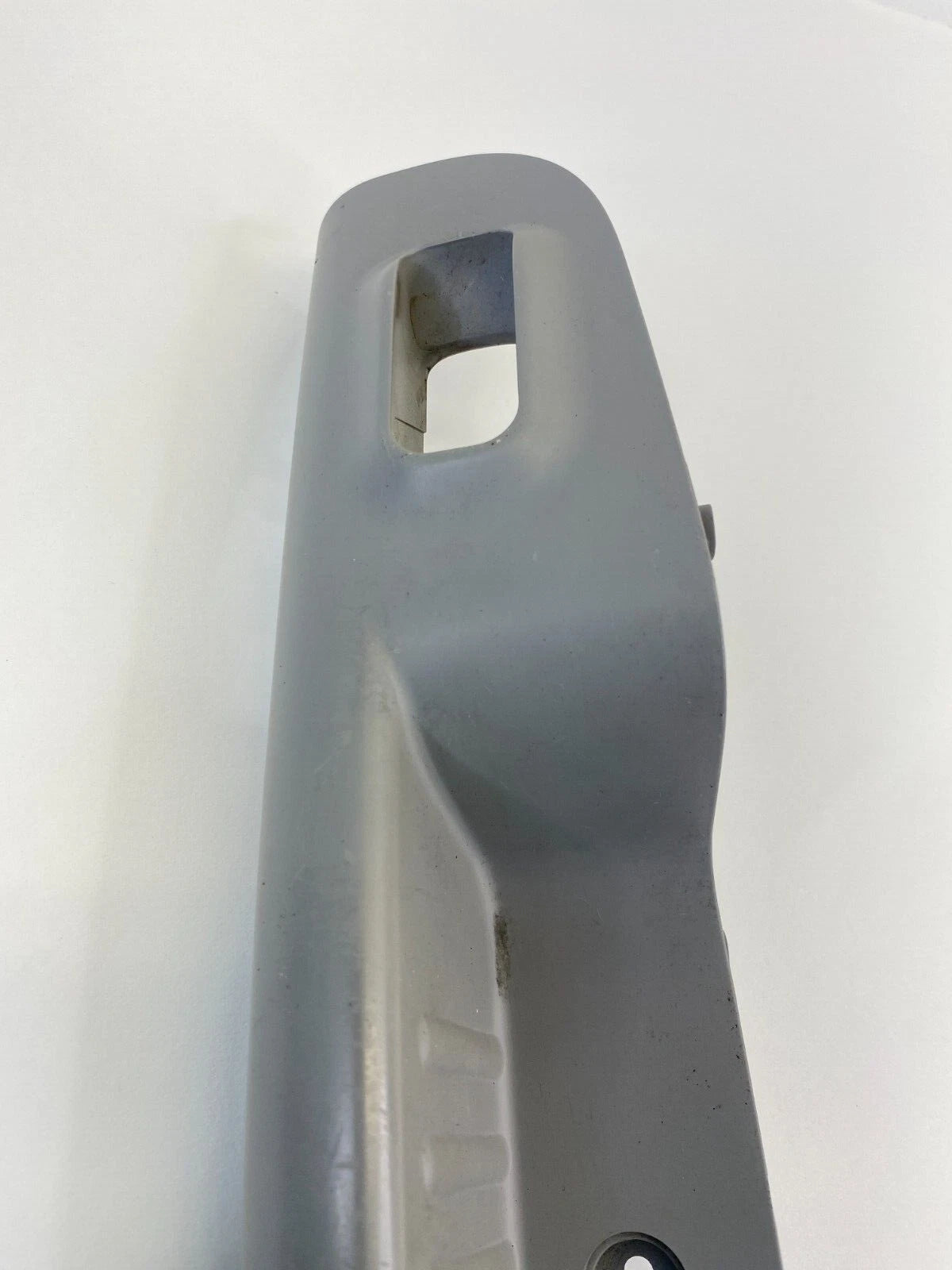 06-08 HYUNDAI SONATA REAR RIGHT DOOR WINDOW SWITCH TRIM BEZEL COVER 93580-3K100