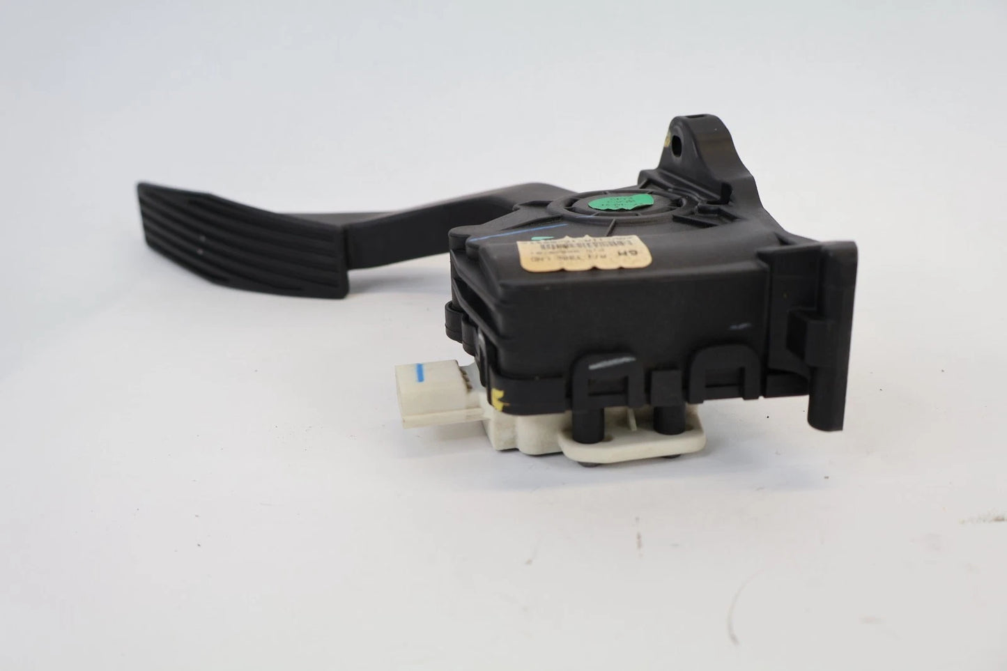 2012-2020 CHEVROLET SONIC 1.8L GAS ACCELERATOR PEDAL ASSEMBLY OEM 96858781