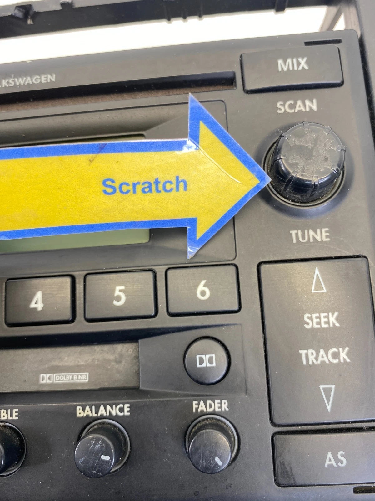 2002-2005 VW JETTA RADIO STEREO CD CASSETTE PLAYER WITH DASH BEZEL OEM 982243020